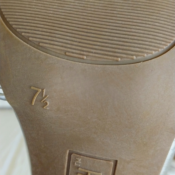 Silver Splash Women's Strappy Heels - Picture 7 of 7